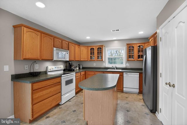 1103 STATION DR, La Plata, MD 20646