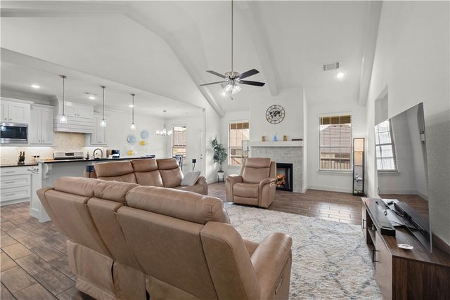 711 Merryfield Street, Bentonville, AR 72713