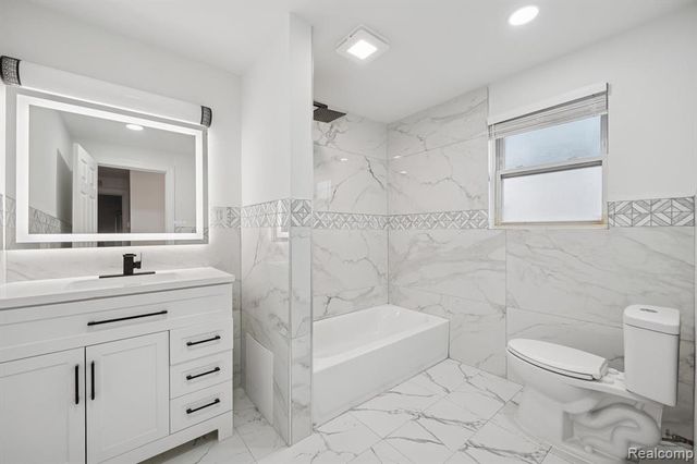 16891 Avon Avenue, Detroit, MI 48219