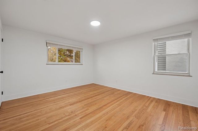 16891 Avon Avenue, Detroit, MI 48219