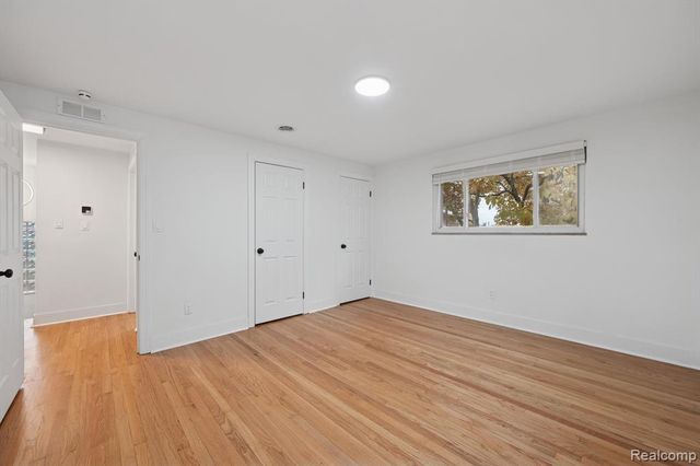 16891 Avon Avenue, Detroit, MI 48219