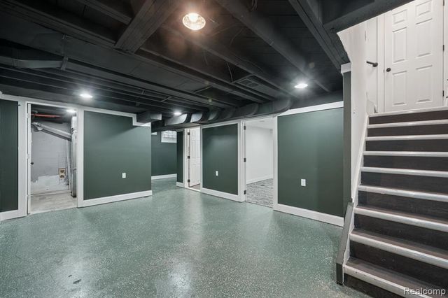 16891 Avon Avenue, Detroit, MI 48219