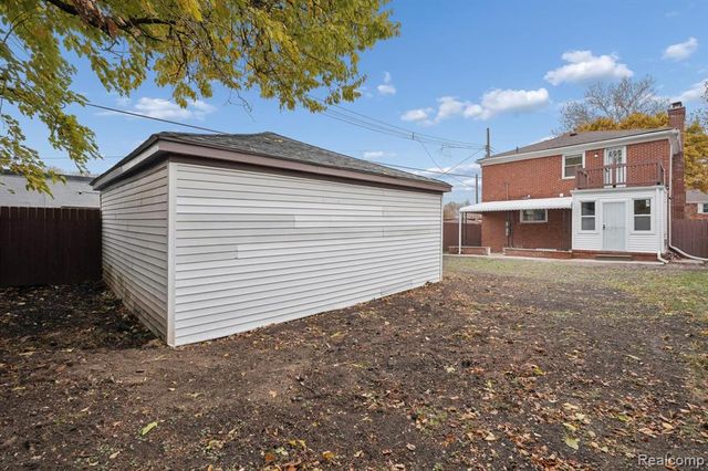 16891 Avon Avenue, Detroit, MI 48219