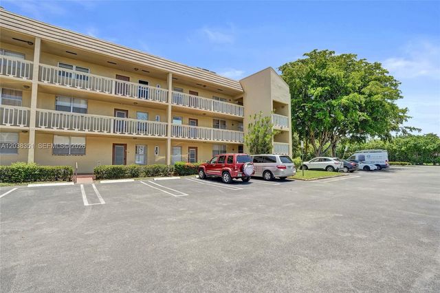 5961 NW 61st Avenue 310, Tamarac, FL 33319