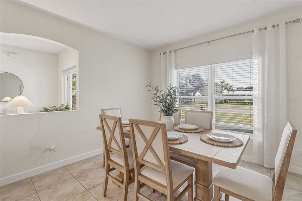 Image 13 of property listing at 634 CARMEL ROAD, Venice, FL 34293