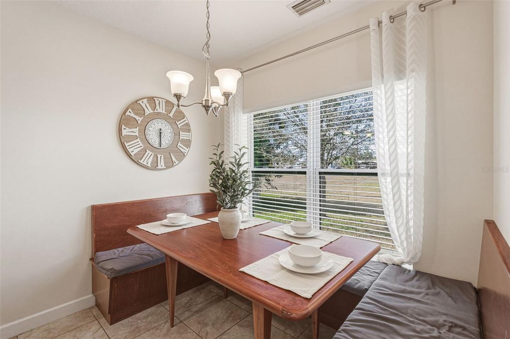 Image 21 of property listing at 634 CARMEL ROAD, Venice, FL 34293