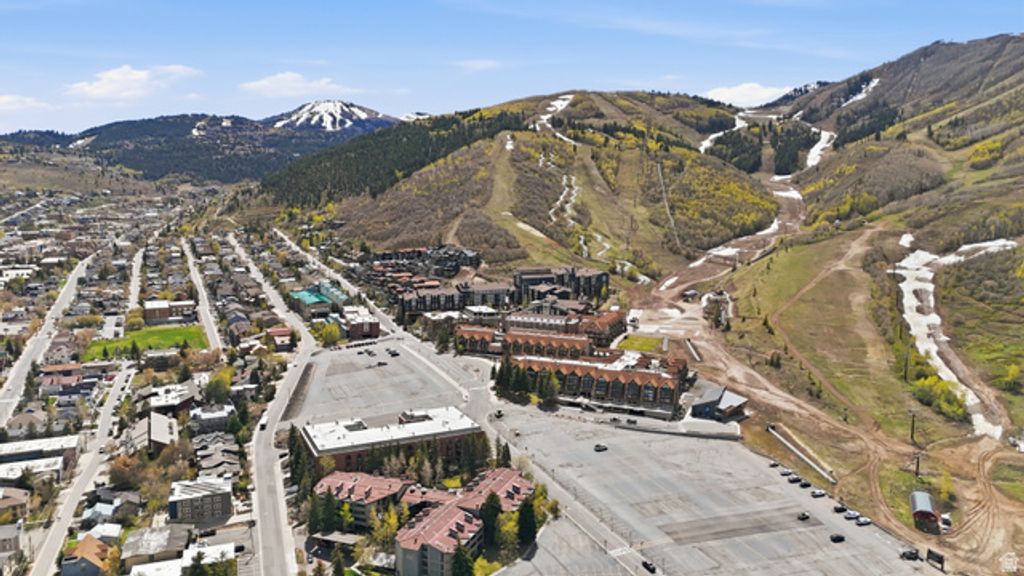 Image 30 of property listing at 1415 LOWELL AVE #B210, Park City, UT 84060