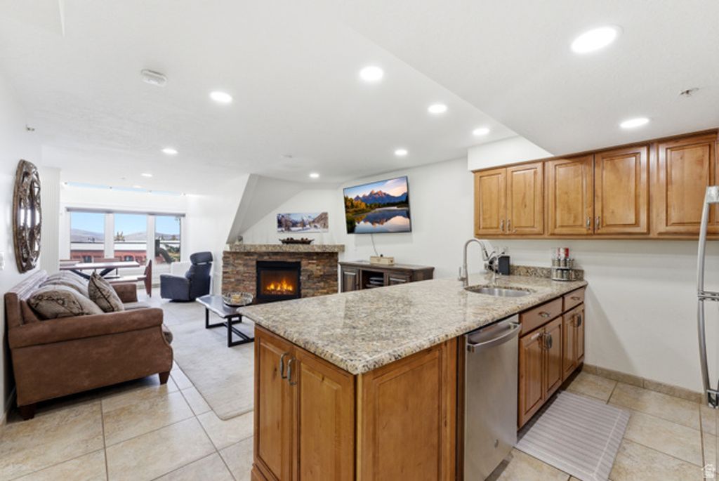 Image 4 of property listing at 1415 LOWELL AVE #B210, Park City, UT 84060