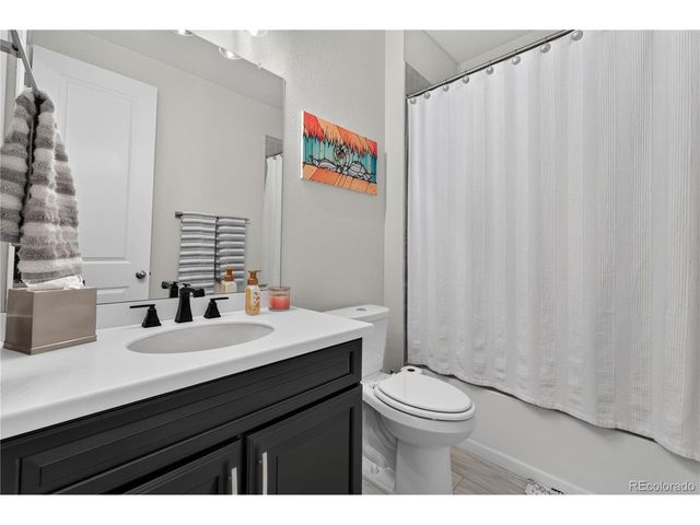 39220 Braxton Ln, Elizabeth, CO 80107