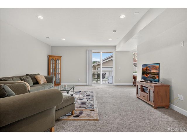 39220 Braxton Ln, Elizabeth, CO 80107