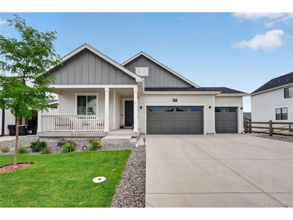 39220 Braxton Ln, Elizabeth, CO 80107