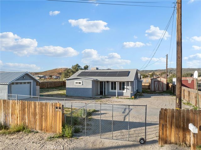 29246 Radio, Barstow, CA 92311