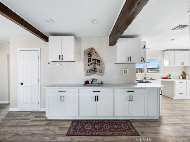 29246 Radio, Barstow, CA 92311