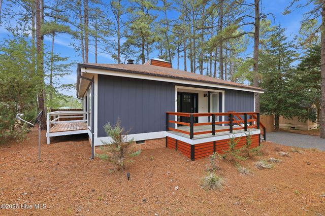2505 Longleaf Drive SW, Pinehurst, NC 28374