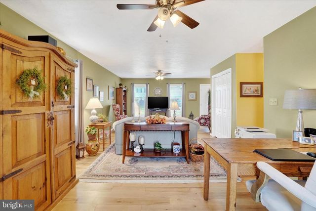 1630 MISTY DR, York, PA 17408