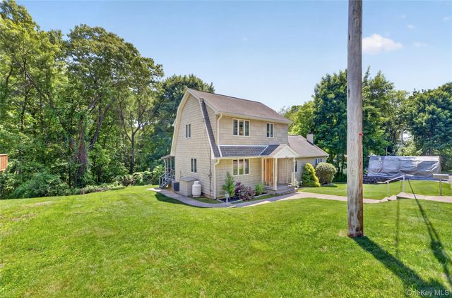 30 Brandeis Avenue, Mohegan Lake, NY 10547