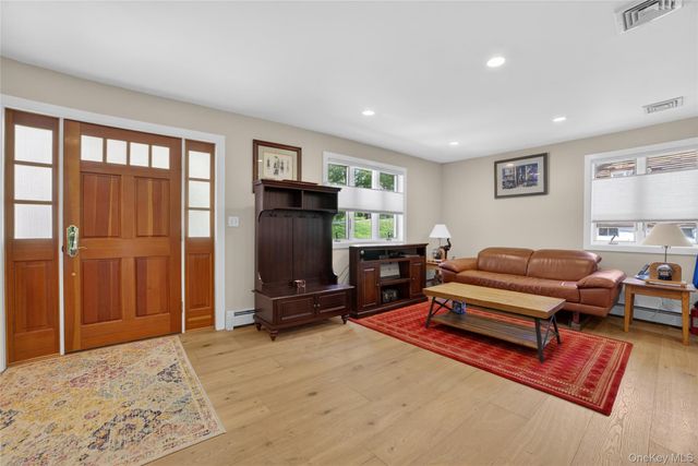 30 Brandeis Avenue, Mohegan Lake, NY 10547