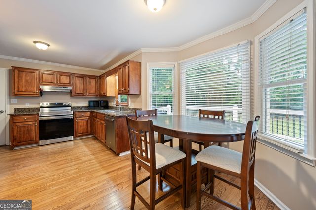 80 Chatsworth Place, Newnan, GA 30265