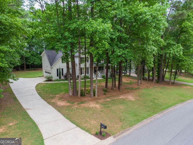 80 Chatsworth Place, Newnan, GA 30265