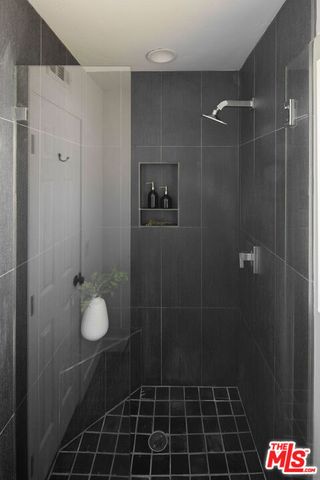 215 Portland Avenue, Huntington Beach, CA 92648