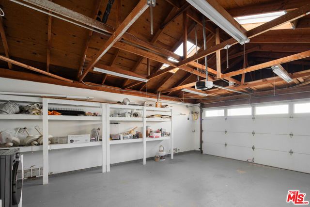 215 Portland Avenue, Huntington Beach, CA 92648