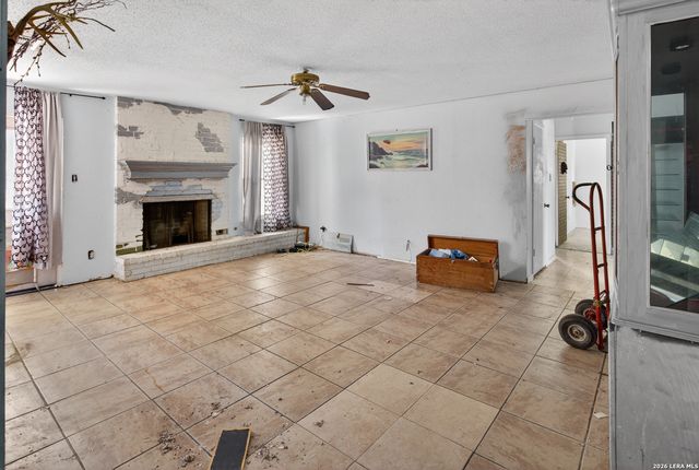 5026 LA HAYA ST, San Antonio, TX 78233