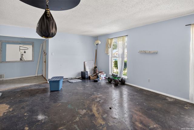 5026 LA HAYA ST, San Antonio, TX 78233