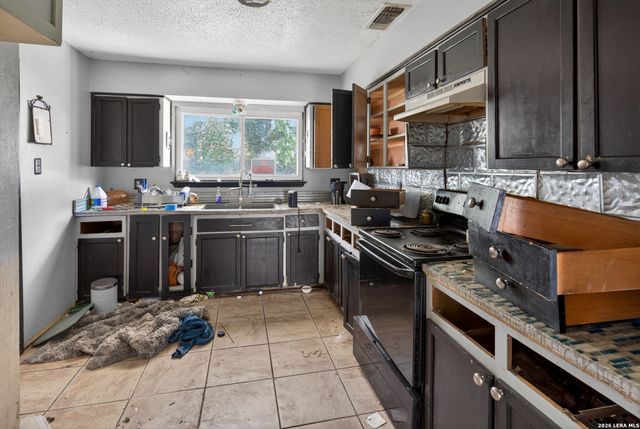 5026 LA HAYA ST, San Antonio, TX 78233
