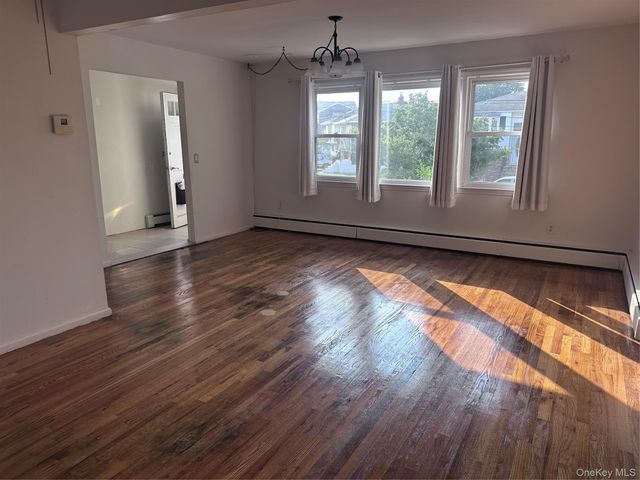 45 Radcliffe Road 1, Island Park, NY 11558