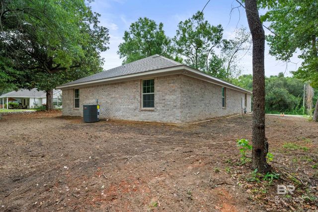 303 N Dobson Avenue, Bay Minette, AL 36507