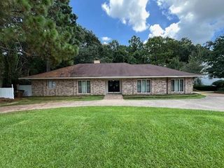 1429 Regency Oaks E Drive, Mobile, AL 36609