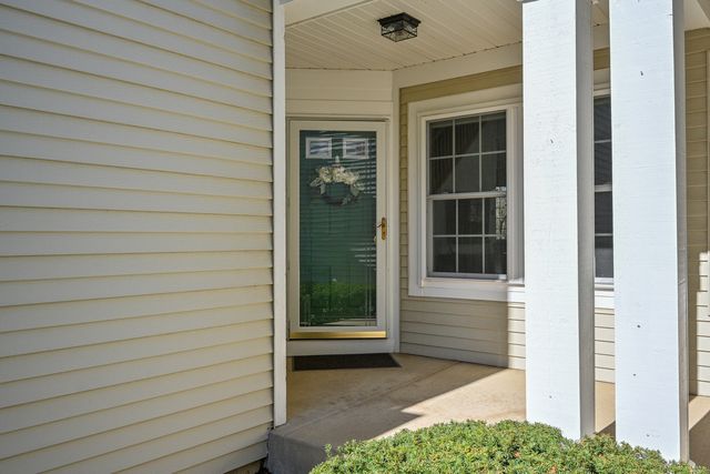 31504 Kline Circle, Warrenville, IL 60555