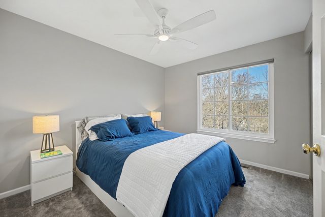 31504 Kline Circle, Warrenville, IL 60555