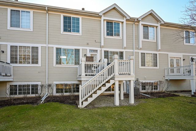 31504 Kline Circle, Warrenville, IL 60555