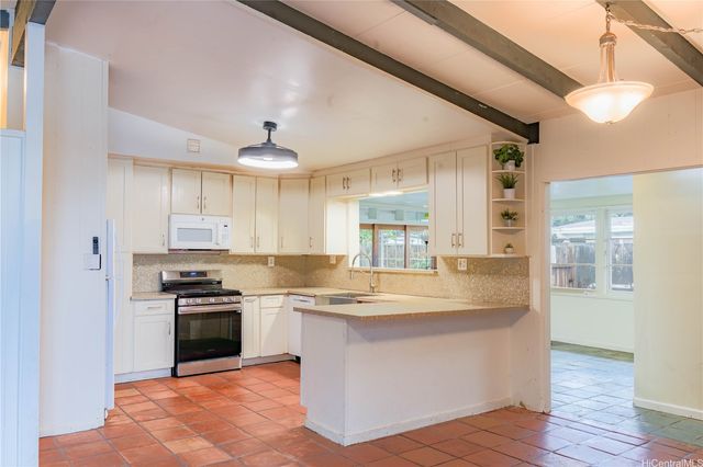 951 Holoholo Street, Kailua, HI 96734