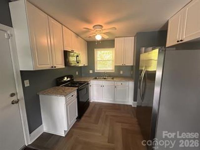 1513 Noel Place, Charlotte, NC 28208