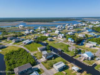 5036 Utah Street, Bay Saint Louis, MS 39520