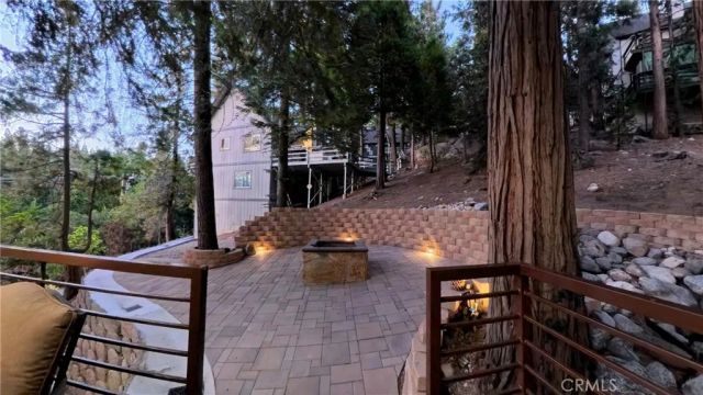 26947 Tunnel Drive, Lake Arrowhead, CA 92352
