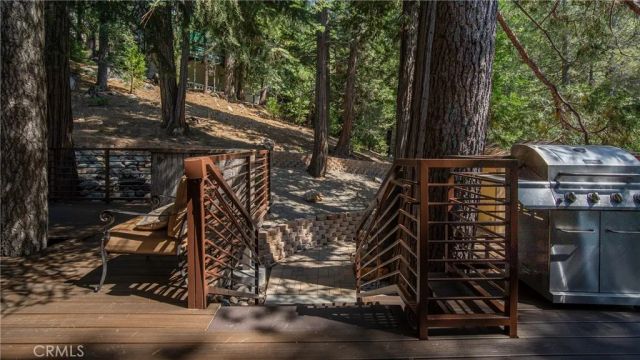 26947 Tunnel Drive, Lake Arrowhead, CA 92352