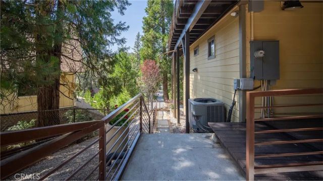 26947 Tunnel Drive, Lake Arrowhead, CA 92352
