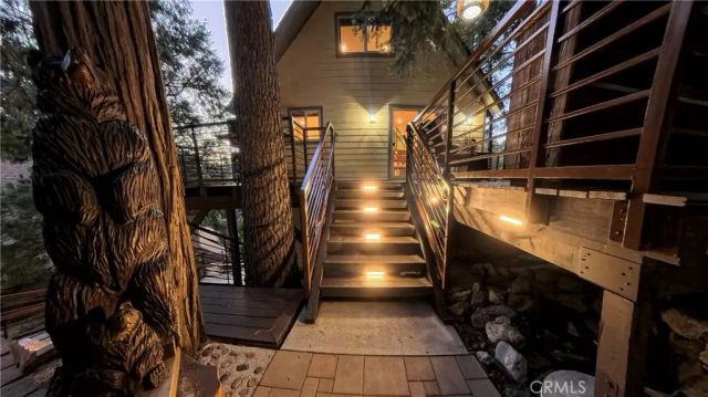 26947 Tunnel Drive, Lake Arrowhead, CA 92352