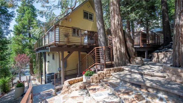 26947 Tunnel Drive, Lake Arrowhead, CA 92352