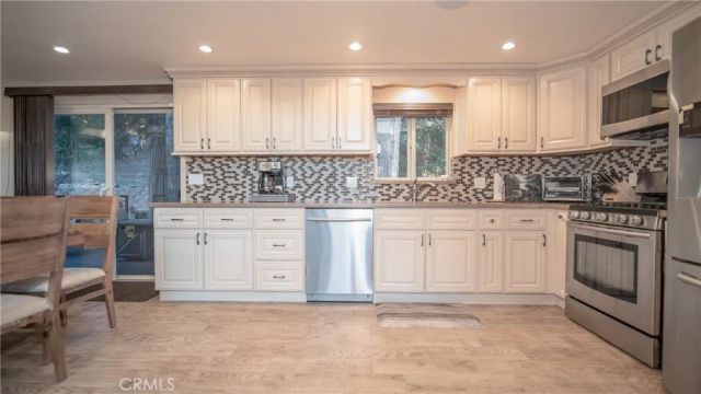 26947 Tunnel Drive, Lake Arrowhead, CA 92352