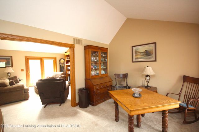 11723 W Andre Drive, Grand Ledge, MI 48837