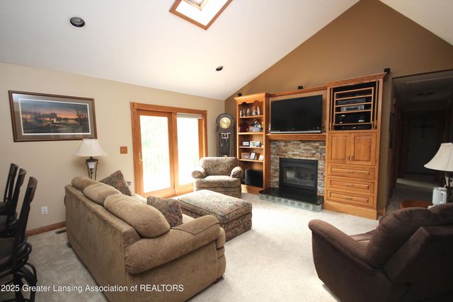 11723 W Andre Drive, Grand Ledge, MI 48837