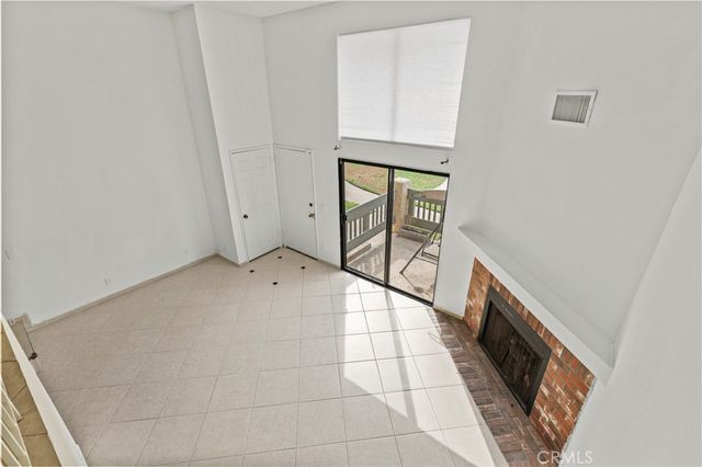 1927 Huntington H, Duarte, CA 91010