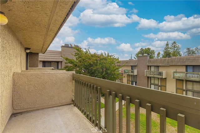 1927 Huntington H, Duarte, CA 91010