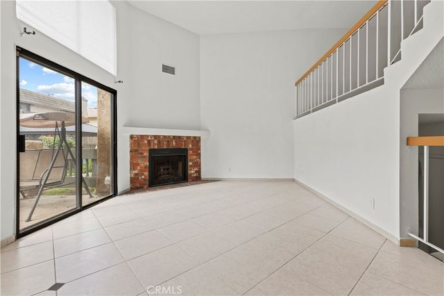 1927 Huntington H, Duarte, CA 91010