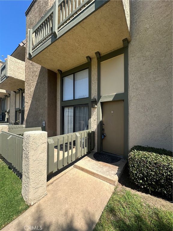 1927 Huntington H, Duarte, CA 91010