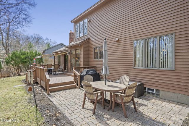 14 W Berkshire Drive, Clifton Park, NY 12065